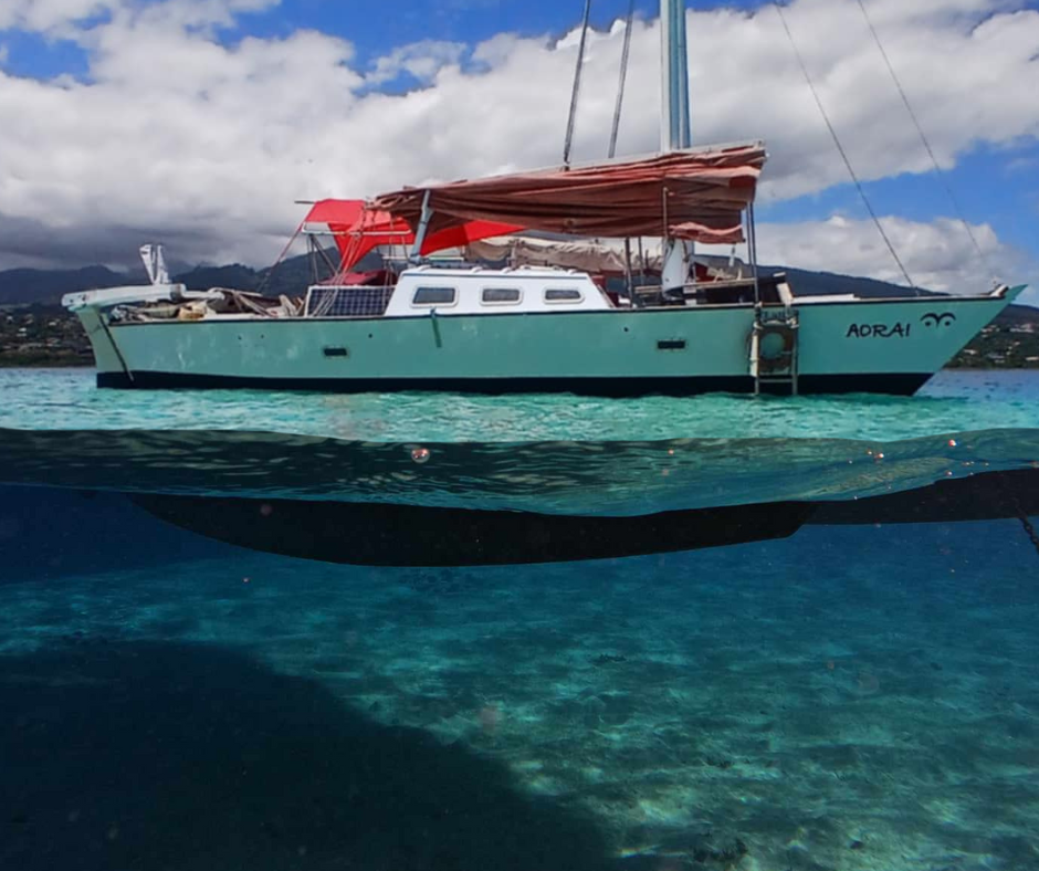 Aorai pirogue Tiare Miti